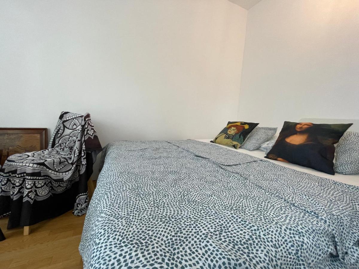 Das Zimmer Im Wiener Haus Viena Exterior foto